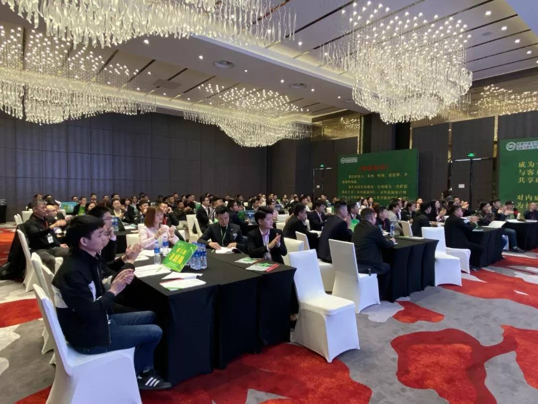 薩震節(jié)能空壓機(jī)