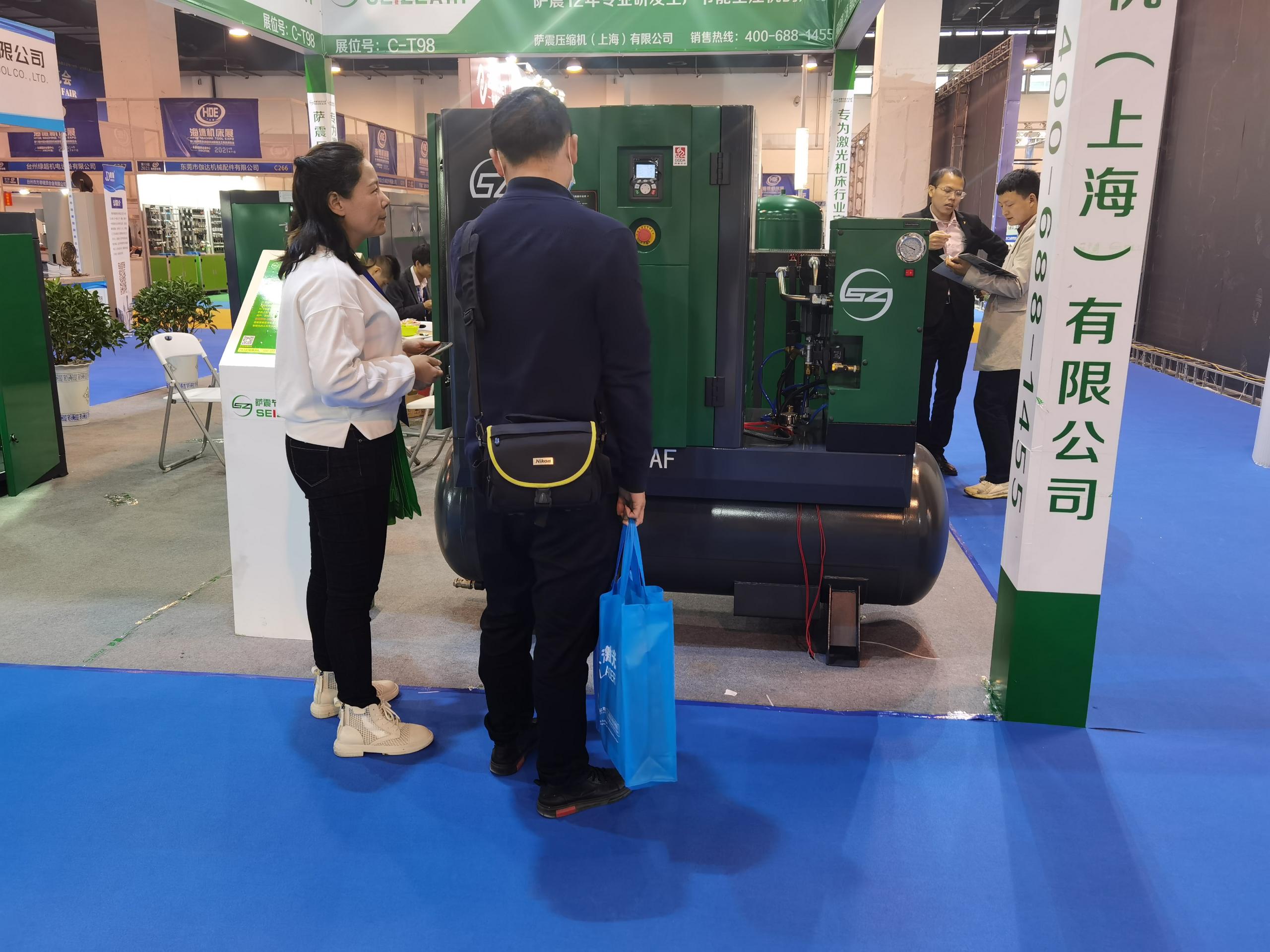 薩震節(jié)能空壓機