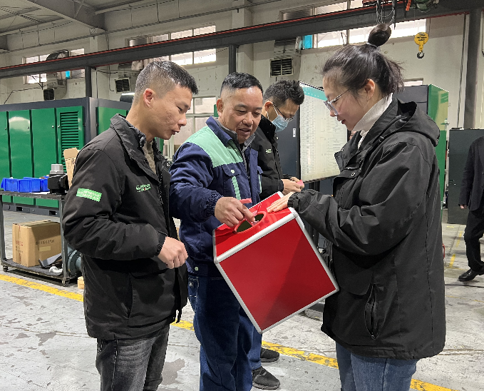 �_��(ji��)�ܿՉ��C(j��)12�·��C��(ji��ng)�骄(ji��ng)�h(hu��n)��(ji��)1