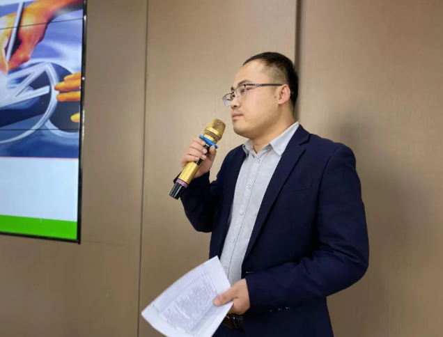 薩震節(jié)能空壓機