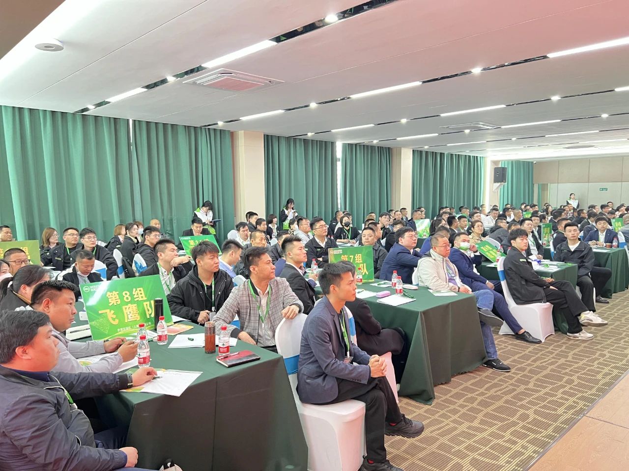 �_���W(xu��)Ժ��ʮ����ȫ��(gu��)�N(xi��o)�۾�Ӣ��Ӗ(x��n)�A�M�ɹ���