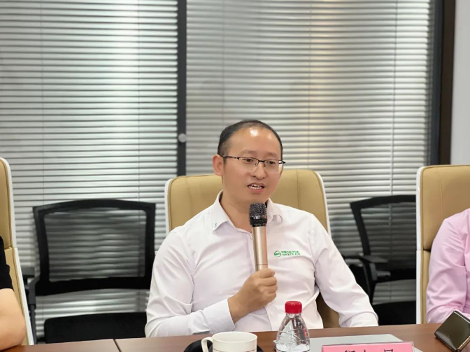 薩震節(jié)能空壓機程紅星