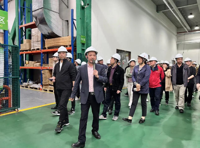 �Ϻ����^(q��)���^(q��)���_��(ji��)�ܿՉ��C(j��)�e�k��I(y��)��Ҫؓ(f��)؟(z��)�˰�ȫ���a(ch��n)���(xi��ng)��Ӗ(x��n)