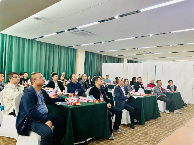 �Ϻ����^(q��)���^(q��)���_��(ji��)�ܿՉ��C(j��)�e�k��I(y��)��Ҫؓ(f��)؟(z��)�˰�ȫ���a(ch��n)���(xi��ng)��Ӗ(x��n)