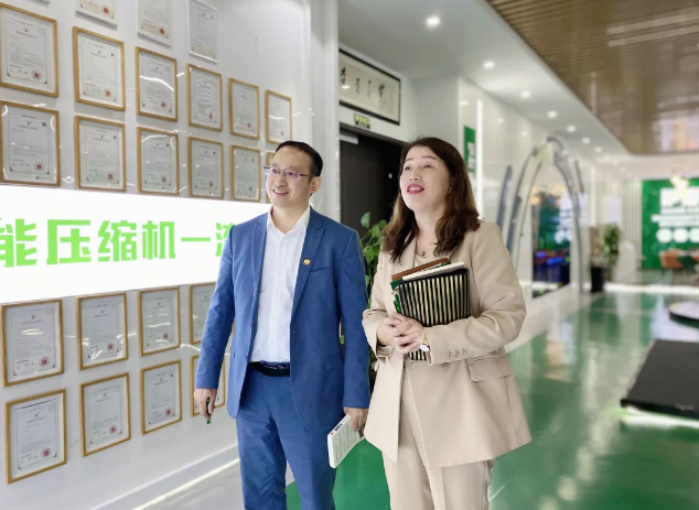 �����W(xu��)���ɽ�^(q��)ί���깤��ί�T��2024�깤�����h�ߡ������x���������Ӄxʽ���_��(ji��)�ܿՉ��C�e��